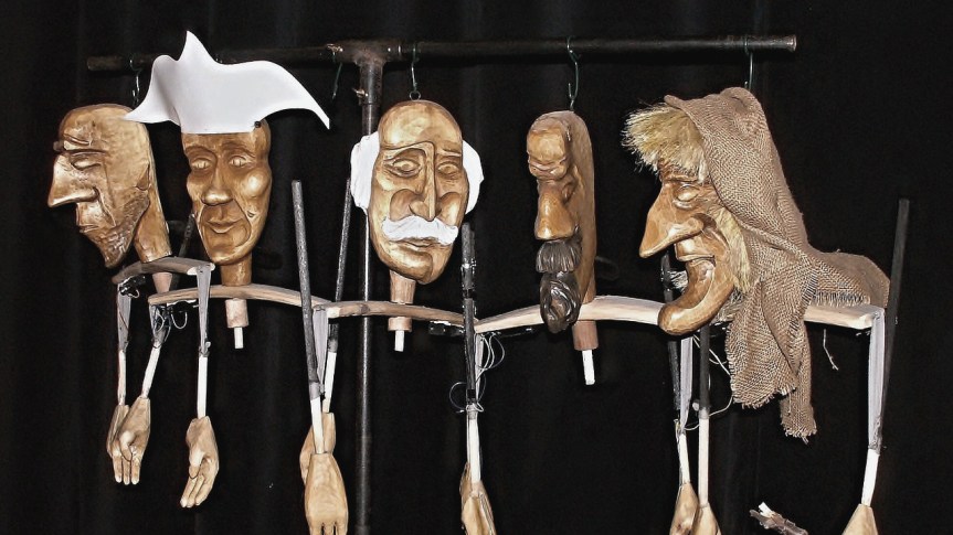 Puppet characters - image by Zdeněk Chalupský from Pixabay